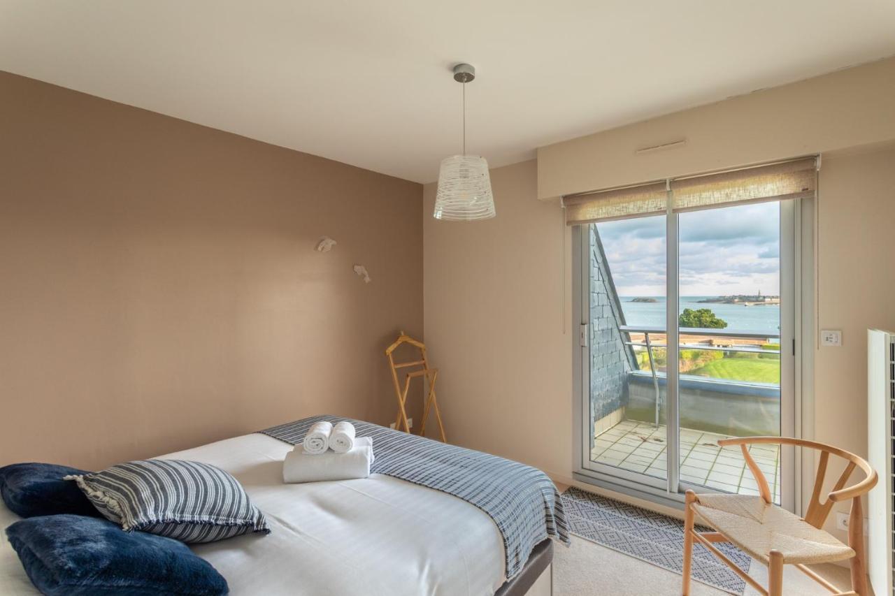 Heol - Appartement 2 Chambres - Vue Mer Et Parking Dinard Ngoại thất bức ảnh