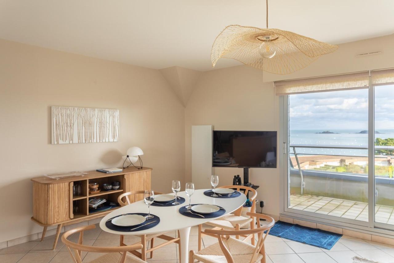 Heol - Appartement 2 Chambres - Vue Mer Et Parking Dinard Ngoại thất bức ảnh
